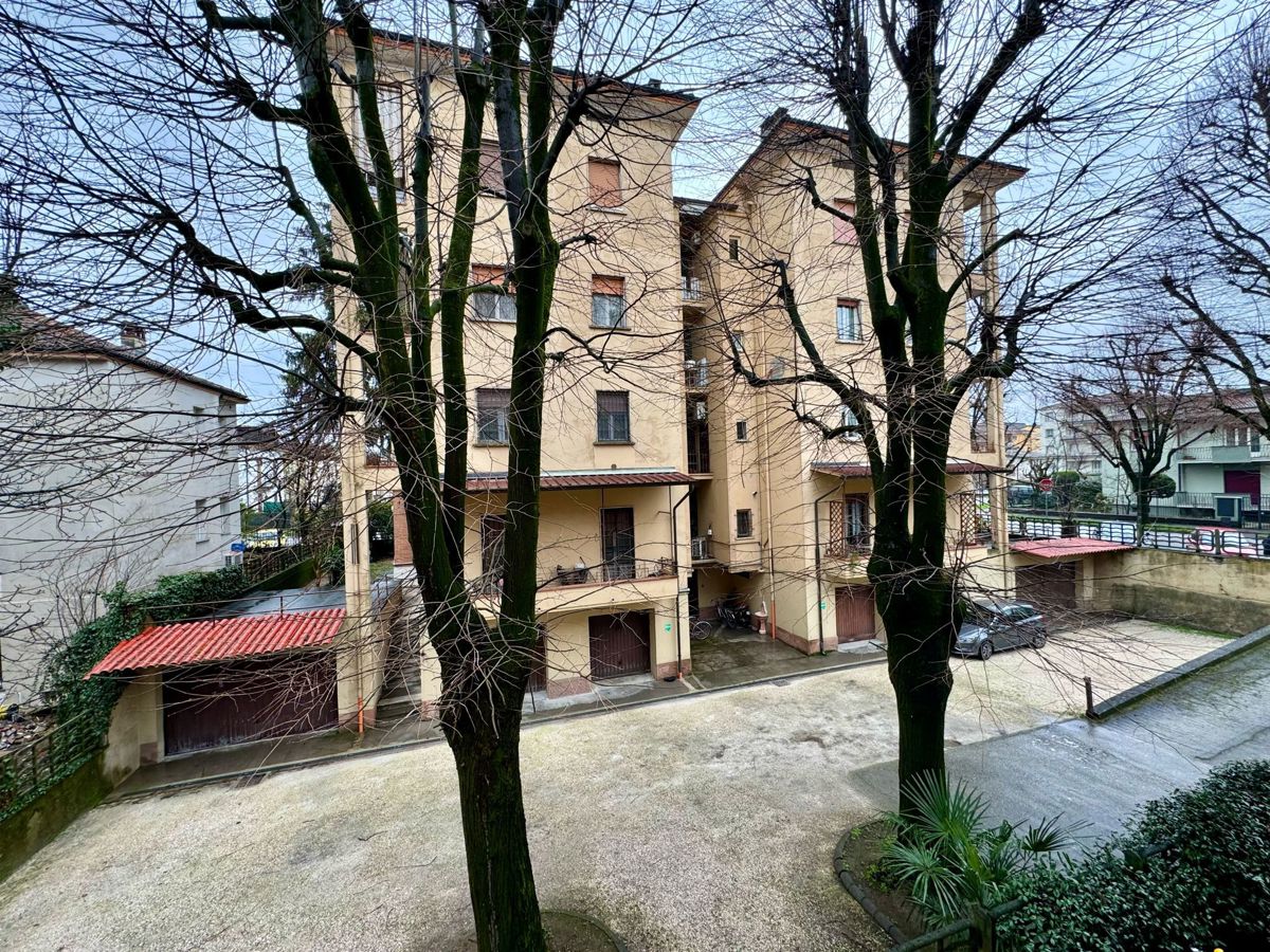 Foto 2 di 46 - Appartamento in vendita a Cremona