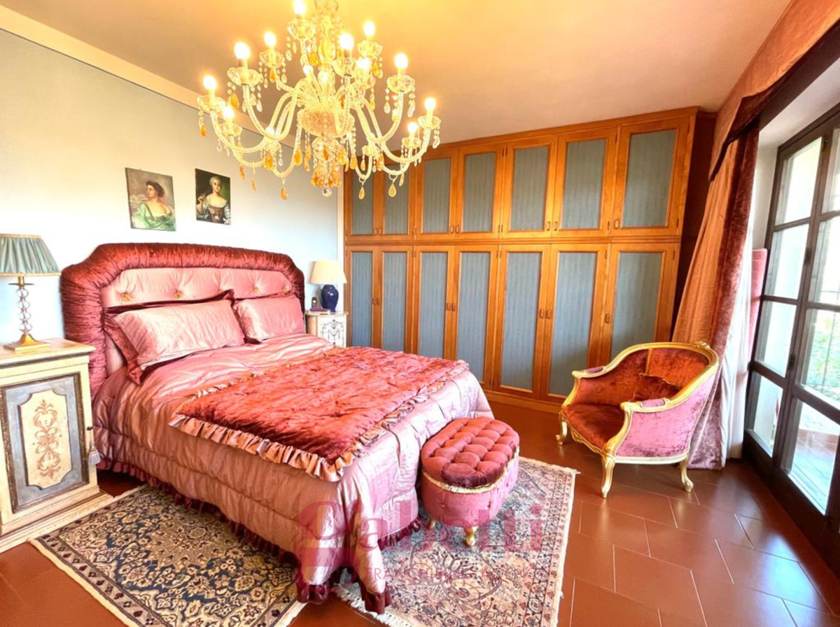 Villa di 430 mq in vendita - Bientina