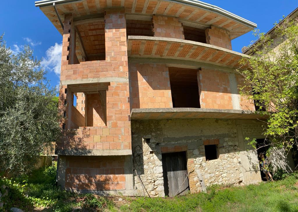 Foto 19 di 40 - Palazzo o stabile in vendita a Spigno Saturnia