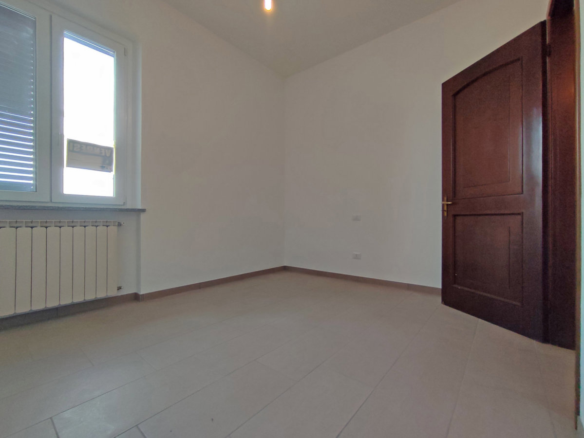 Foto 7 di 14 - Appartamento in vendita a Castelletto Sopra Ticino