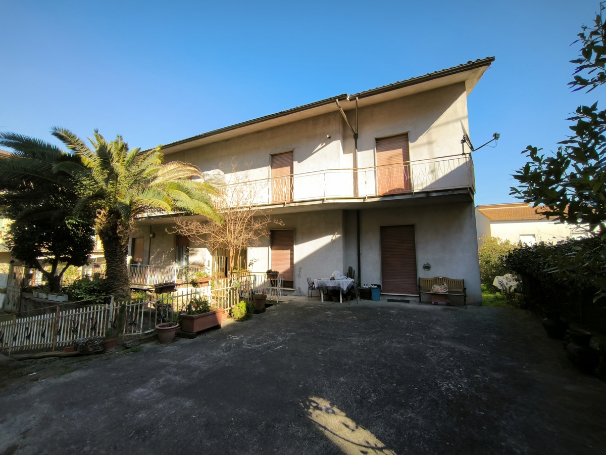 Foto 2 di 16 - Appartamento in vendita a Corchiano