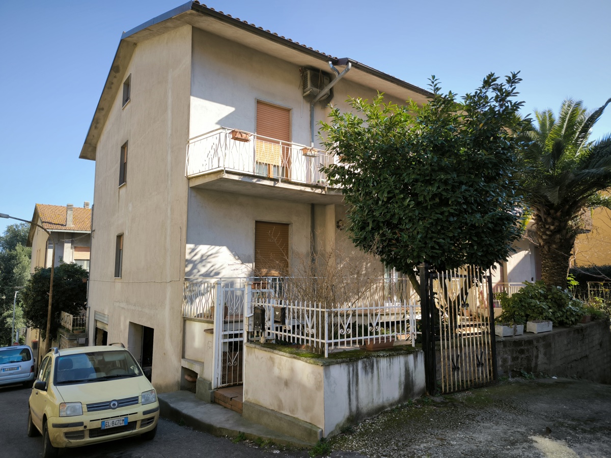 Foto 1 di 16 - Appartamento in vendita a Corchiano