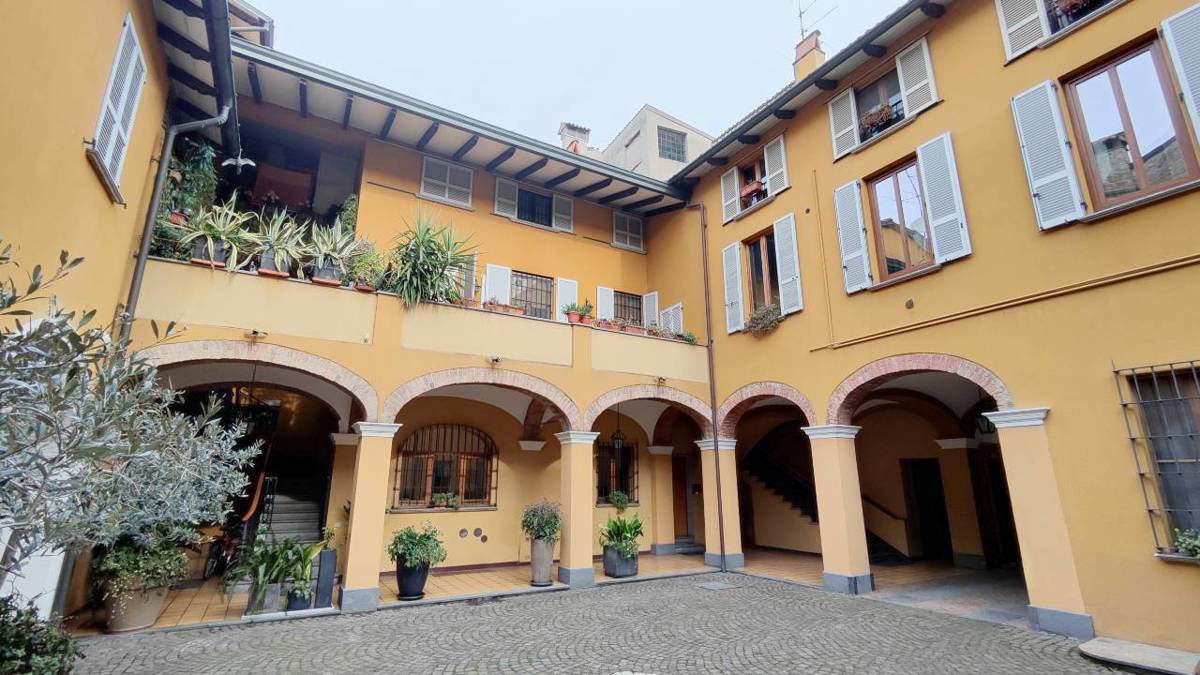 Foto 1 di 24 - Appartamento in vendita a Piacenza