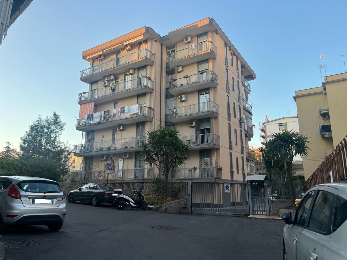 Foto 1 di 22 - Appartamento in vendita a Catania