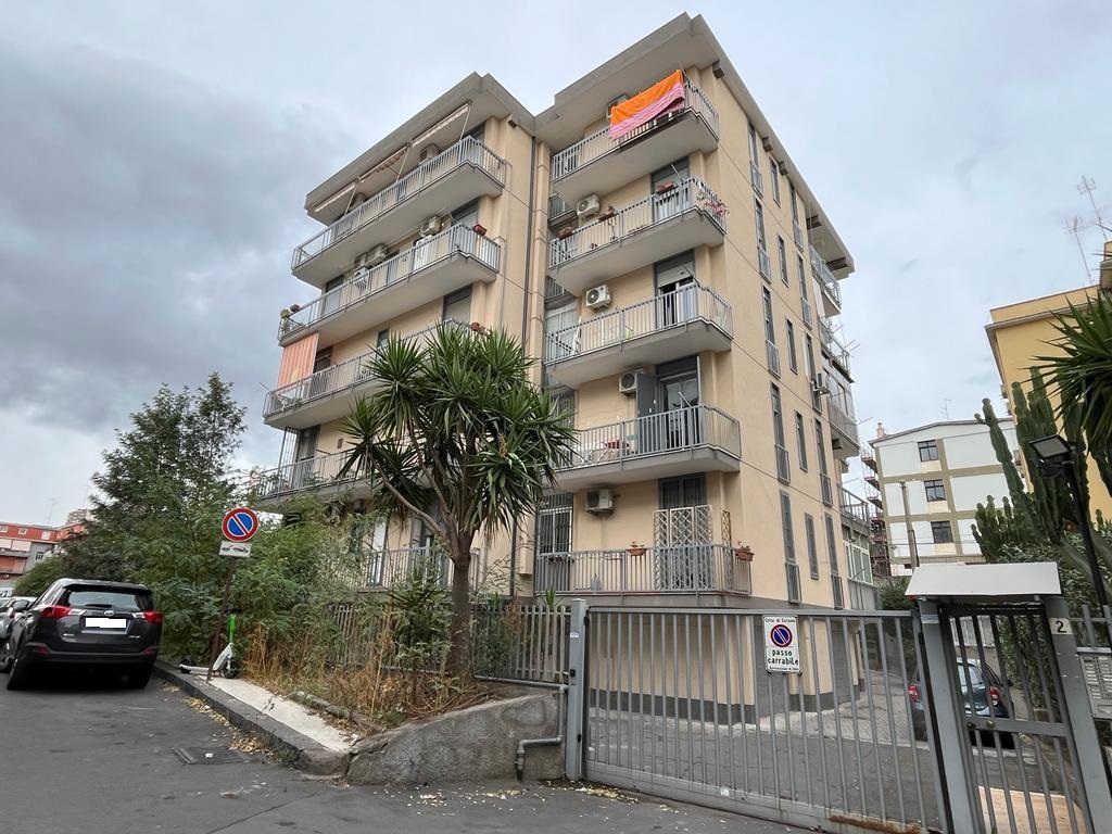 Foto 3 di 22 - Appartamento in vendita a Catania