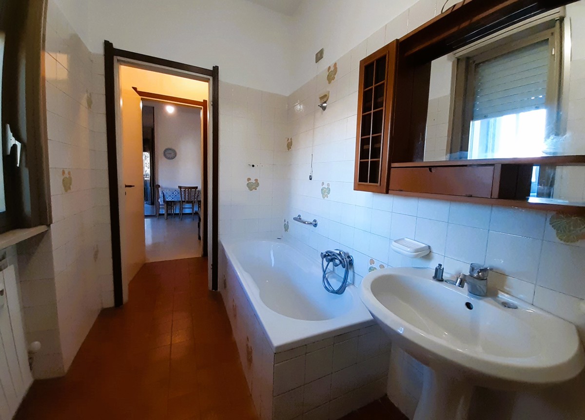 Foto 12 di 18 - Appartamento in vendita a Legnano
