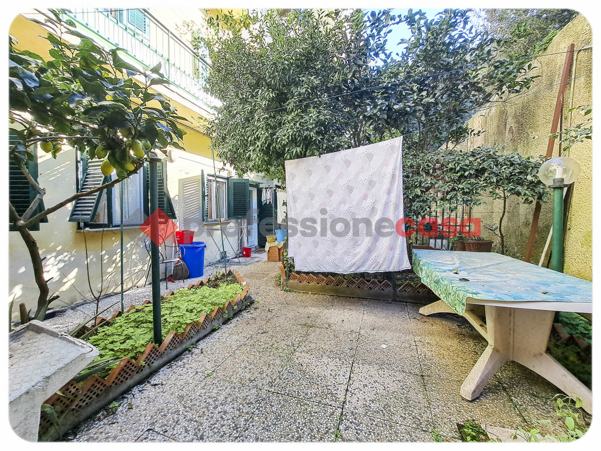 Foto 15 di 36 - Appartamento in vendita a Livorno