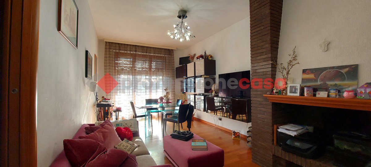 Foto 1 di 17 - Appartamento in vendita a Siena