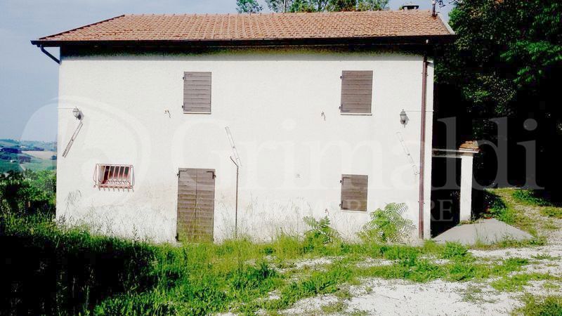 Casa indipendente in vendita a San Marcello (AN)