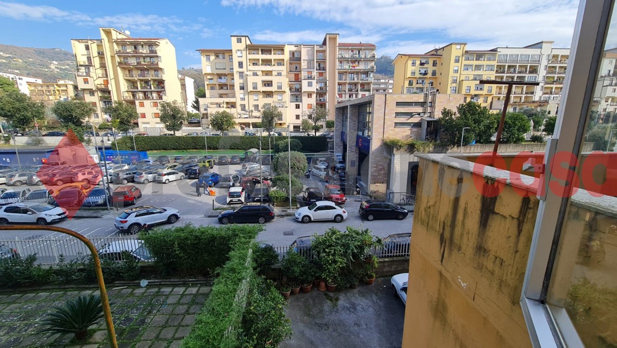 Foto 14 di 30 - Appartamento in vendita a Salerno