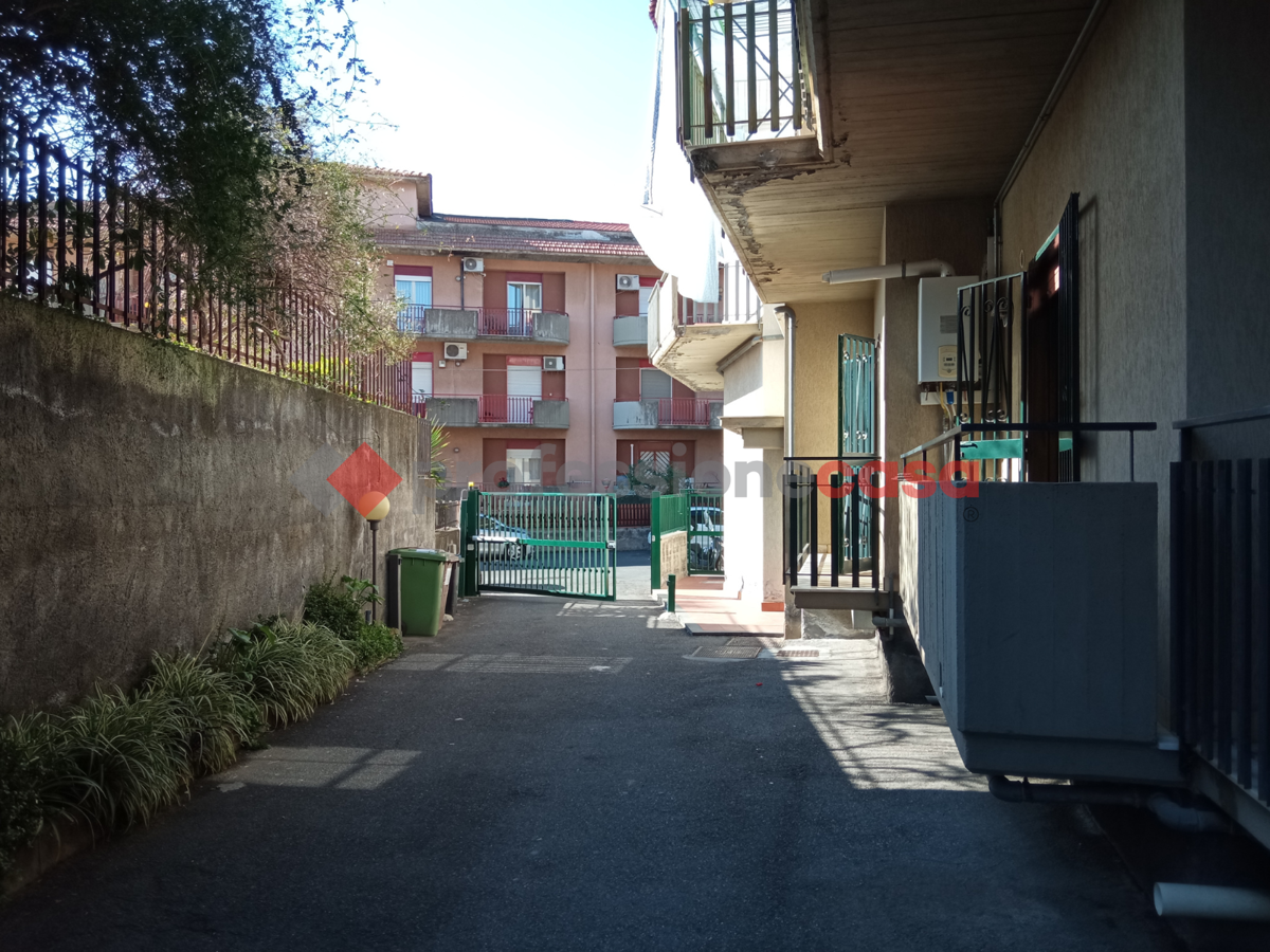 Foto 19 di 21 - Appartamento in vendita a Aci Catena