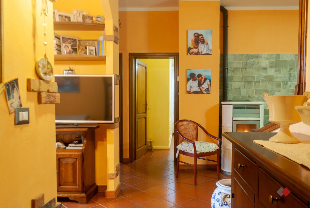 Foto 5 di 32 - Appartamento in vendita a Camporgiano