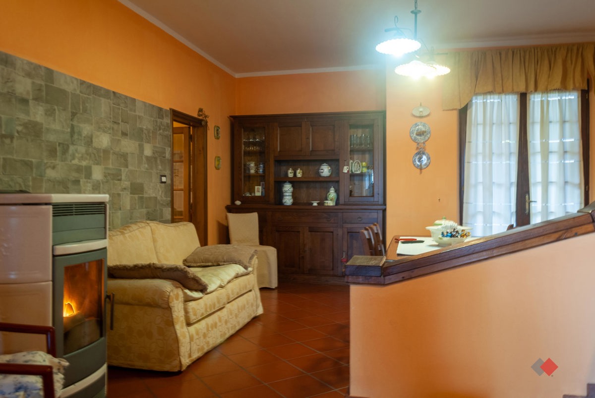 Foto 12 di 32 - Appartamento in vendita a Camporgiano