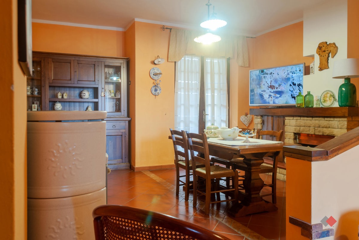 Foto 11 di 32 - Appartamento in vendita a Camporgiano