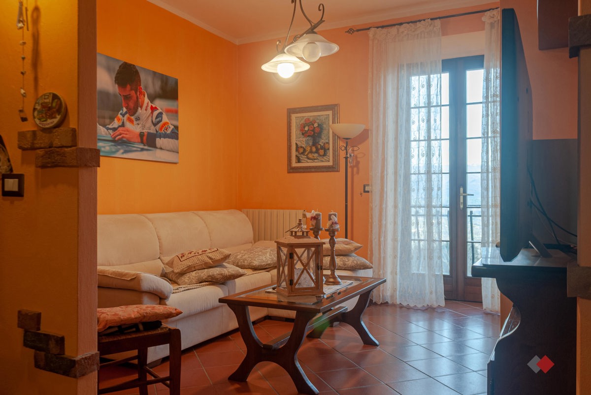 Foto 4 di 32 - Appartamento in vendita a Camporgiano