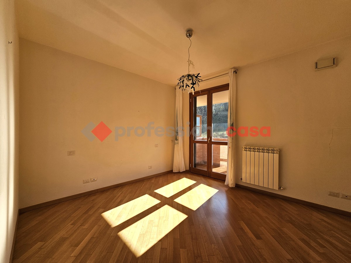 Foto 12 di 28 - Appartamento in vendita a Monteriggioni