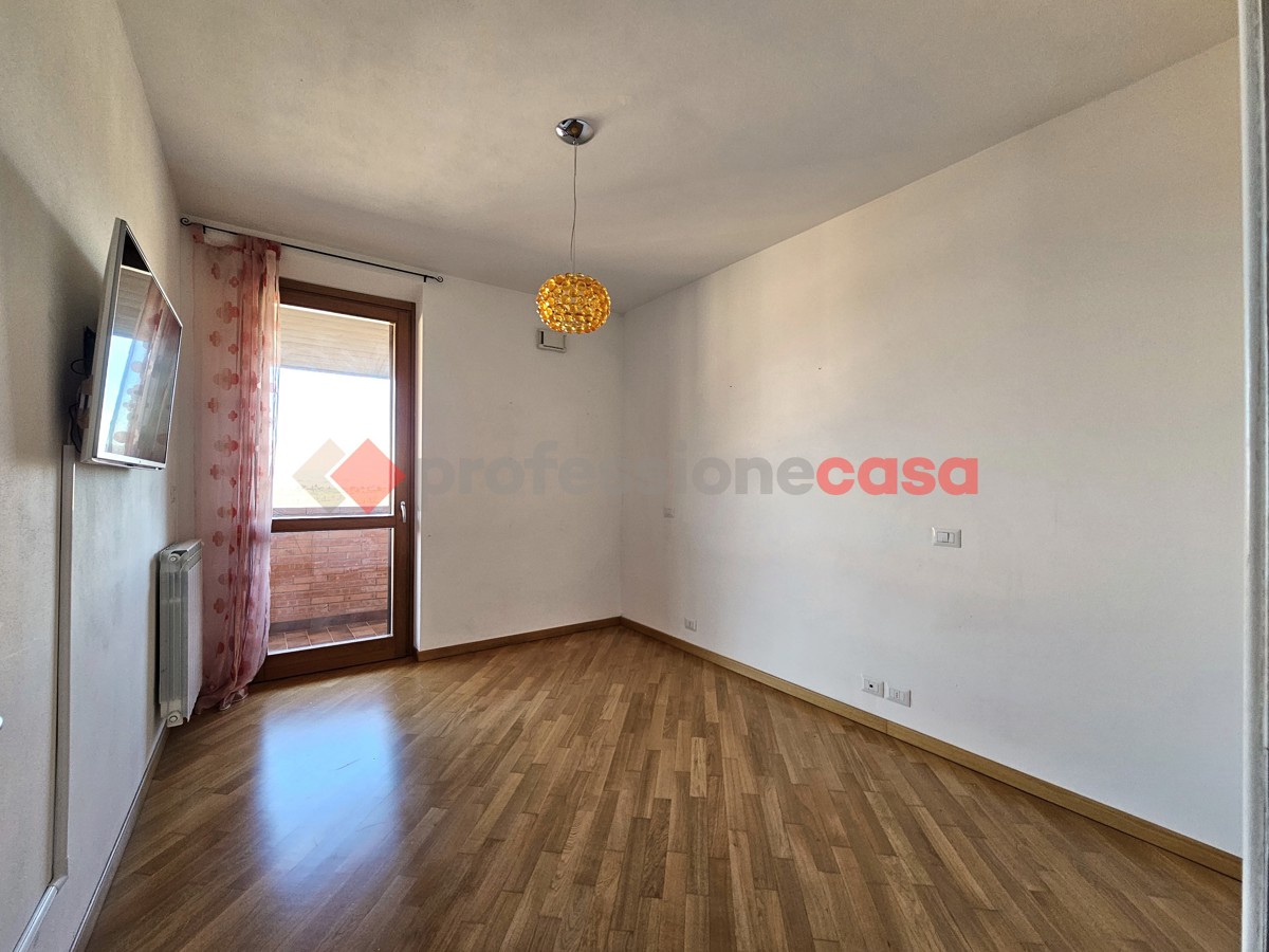 Foto 5 di 28 - Appartamento in vendita a Monteriggioni
