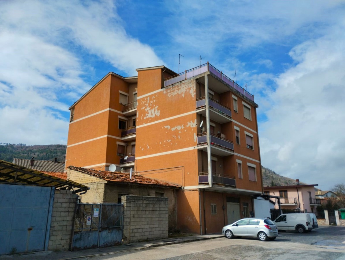 Foto 12 di 12 - Appartamento in vendita a Avezzano