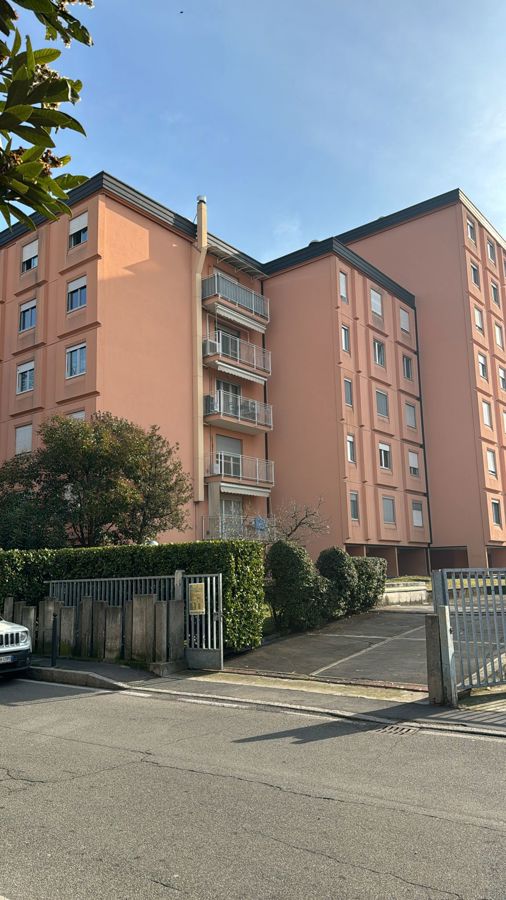 Foto 3 di 48 - Appartamento in vendita a Cinisello Balsamo