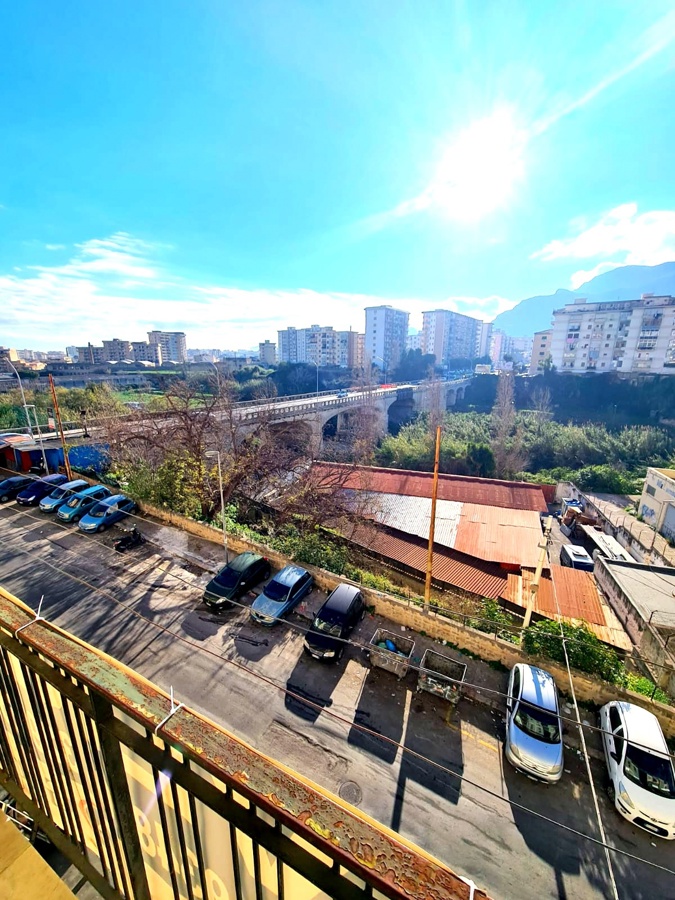 Foto 10 di 11 - Appartamento in vendita a Palermo