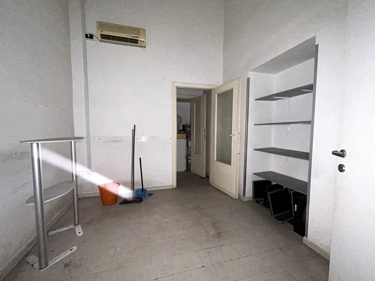 Foto 11 di 24 - Appartamento in vendita a Napoli