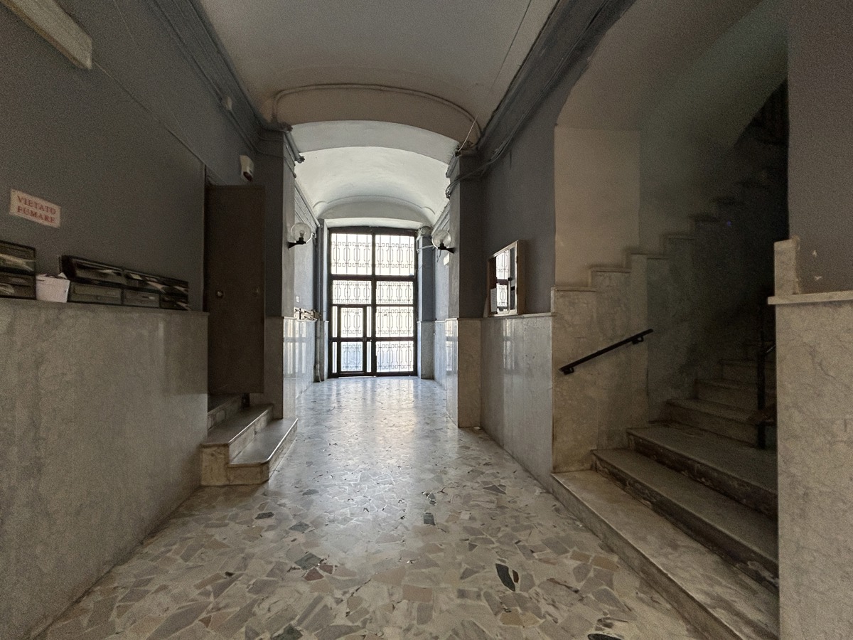 Foto 19 di 24 - Appartamento in vendita a Napoli