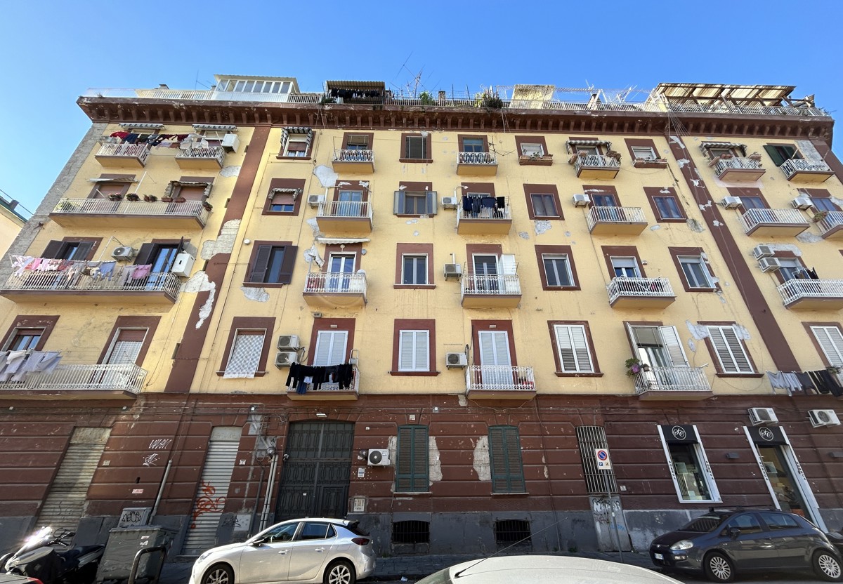 Foto 2 di 24 - Appartamento in vendita a Napoli
