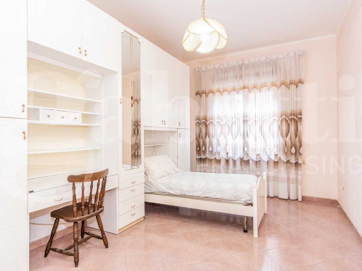 Foto 25 di 29 - Appartamento in vendita a Napoli