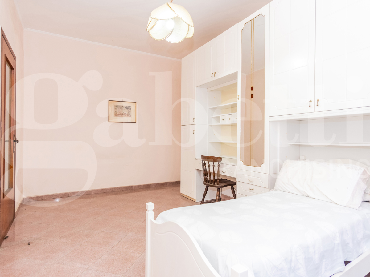 Foto 27 di 29 - Appartamento in vendita a Napoli