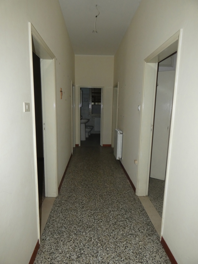 Foto 2 di 19 - Casa indipendente in vendita a Ravenna