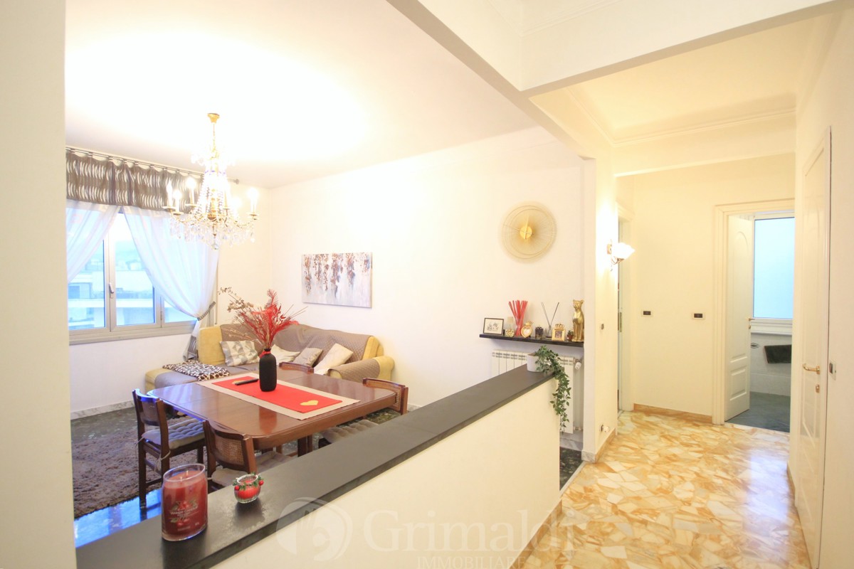 Foto 3 di 16 - Appartamento in vendita a Genova