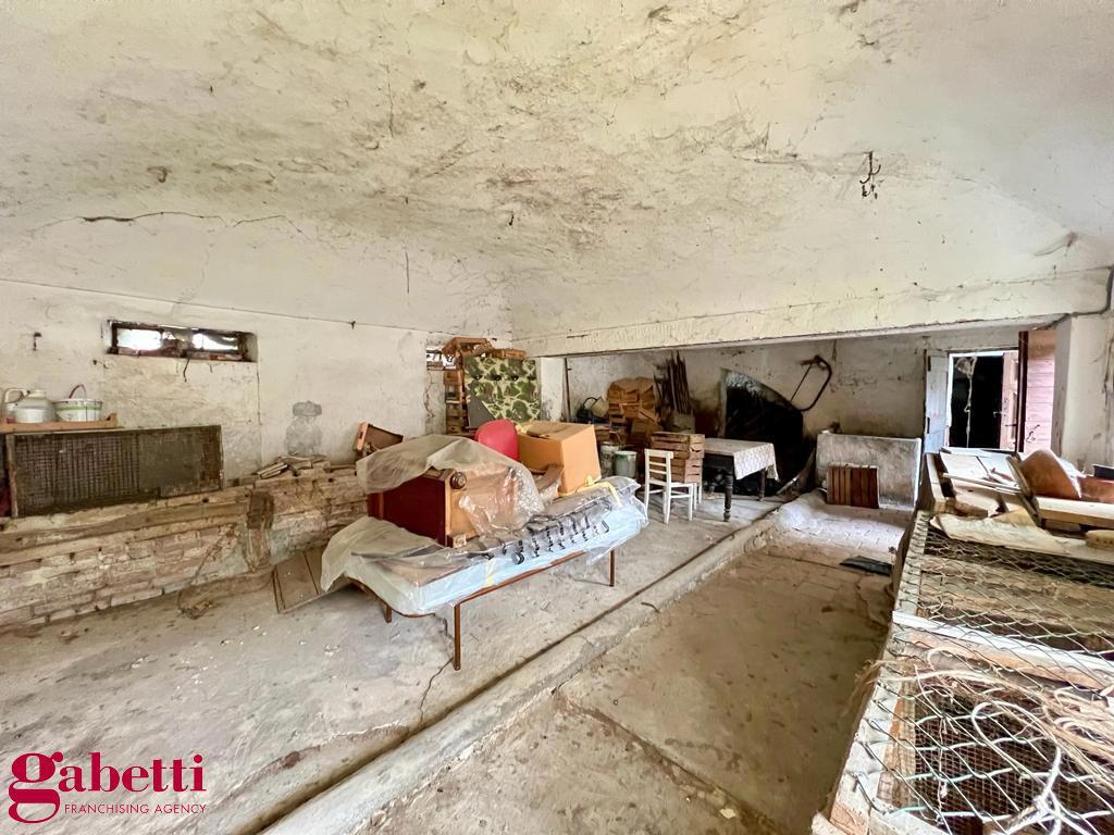 Foto 22 di 45 - Rustico in vendita a Monticello d'Alba