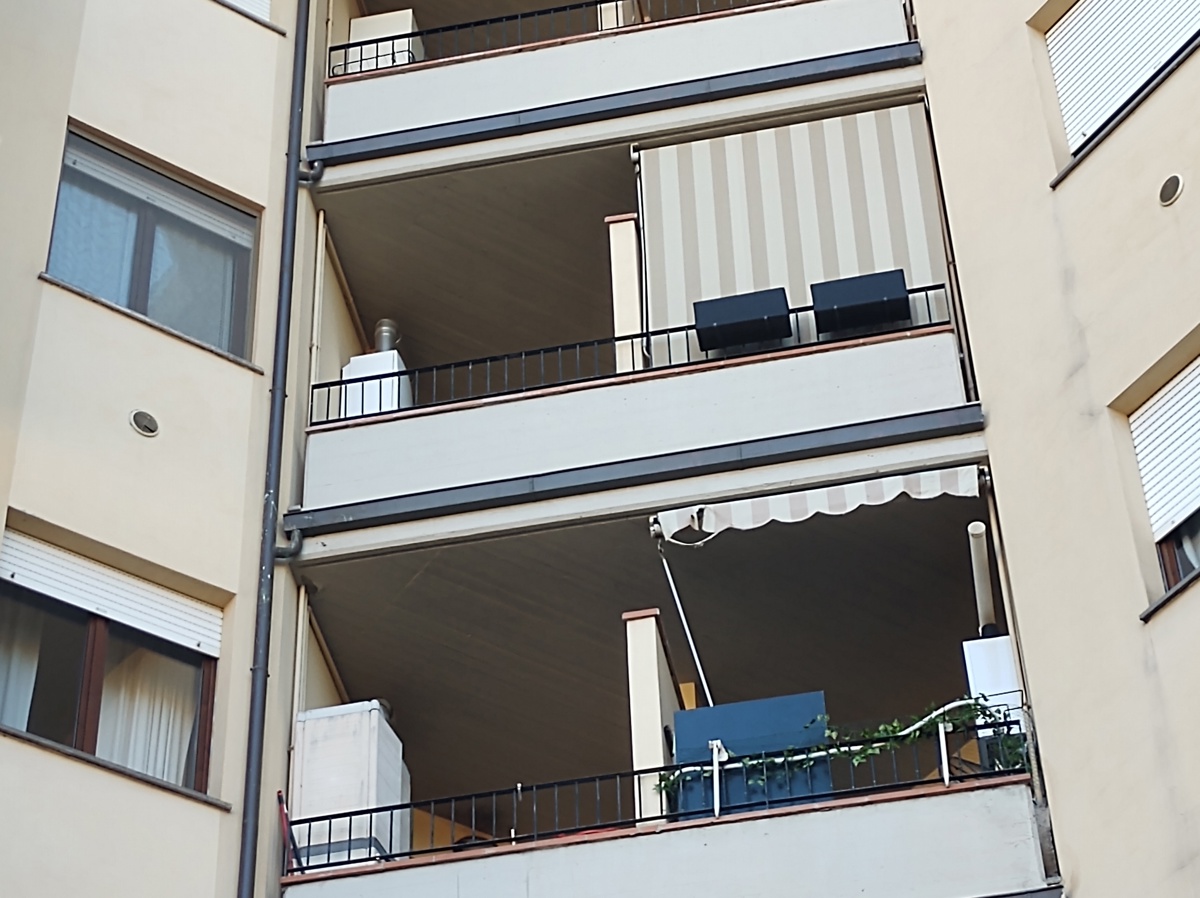Foto 25 di 27 - Appartamento in vendita a Prato