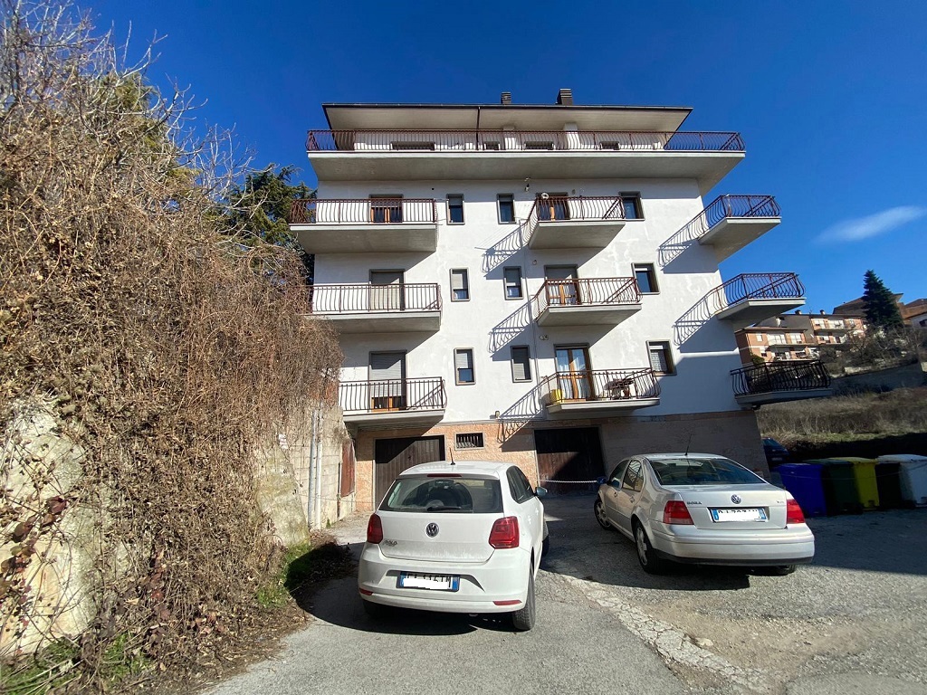 Foto 2 di 23 - Appartamento in vendita a L'Aquila