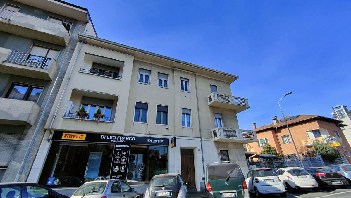 Foto 1 di 15 - Appartamento in vendita a Biella