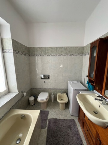 Foto 12 di 15 - Appartamento in vendita a Biella