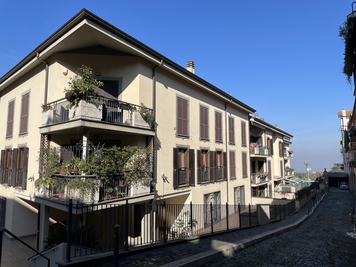 Foto 1 di 34 - Appartamento in vendita a Frascati