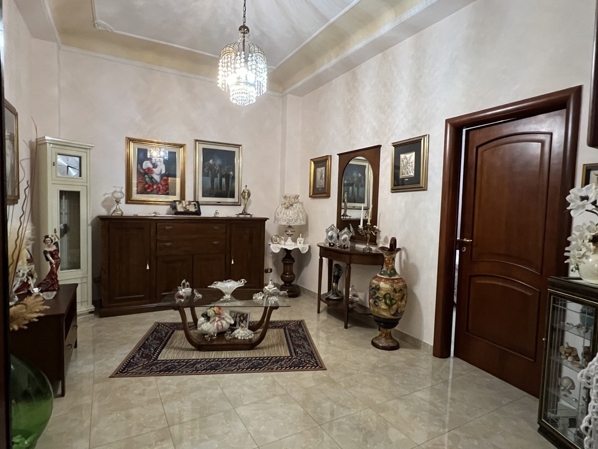 Foto 12 di 16 - Appartamento in vendita a Taranto