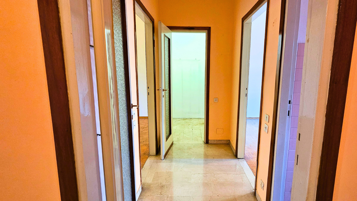 Foto 9 di 15 - Appartamento in vendita a Saronno