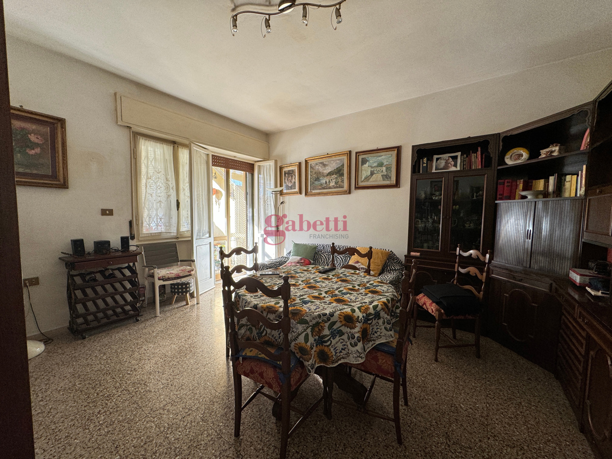 Foto 1 di 33 - Appartamento in vendita a Firenze