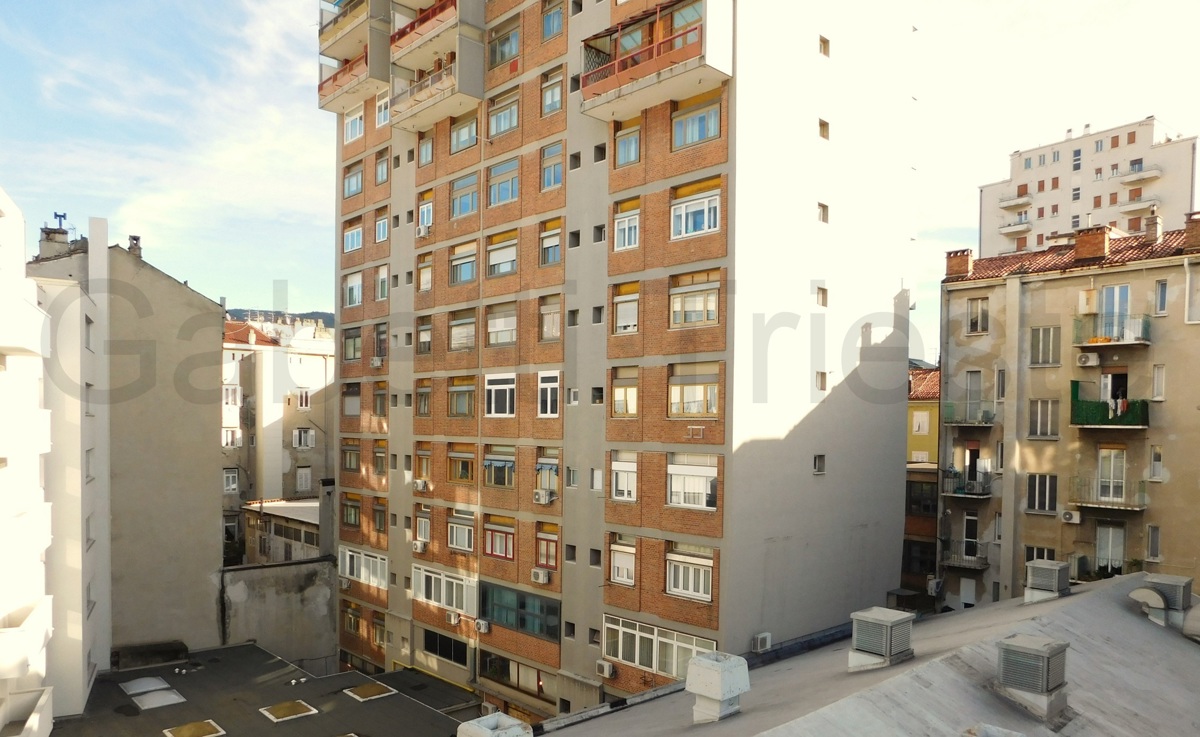 Foto 1 di 7 - Appartamento in vendita a Trieste