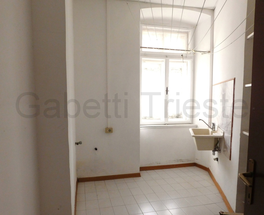 Foto 6 di 7 - Appartamento in vendita a Trieste