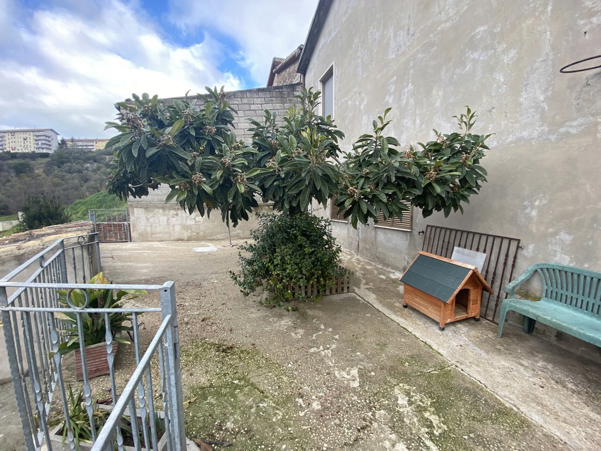 Foto 19 di 26 - Casa indipendente in vendita a Pescara
