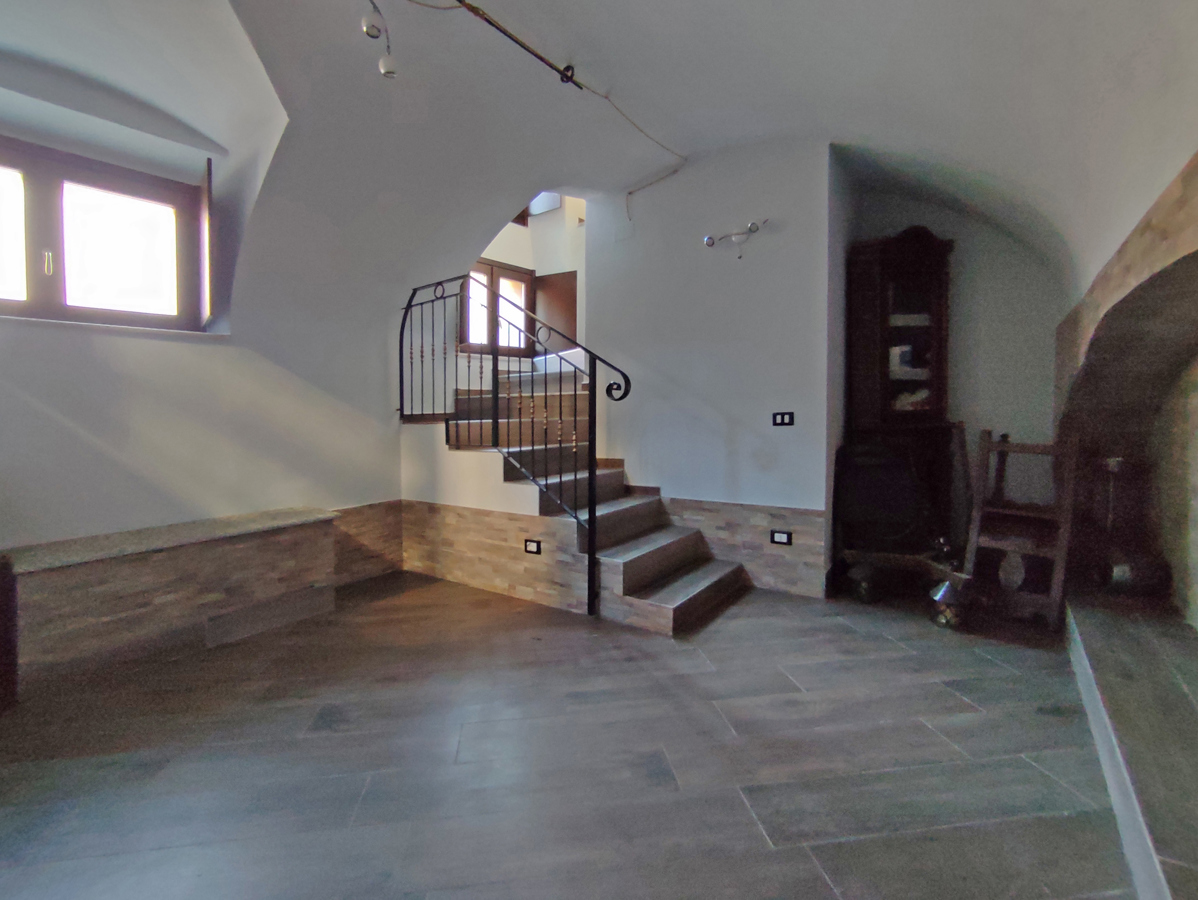 Foto 15 di 17 - Appartamento in vendita a Oleggio Castello