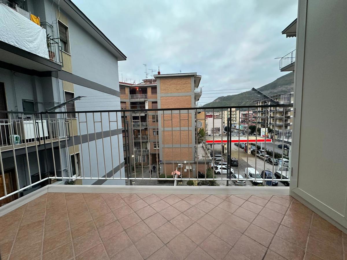 Foto 28 di 37 - Appartamento in vendita a Napoli