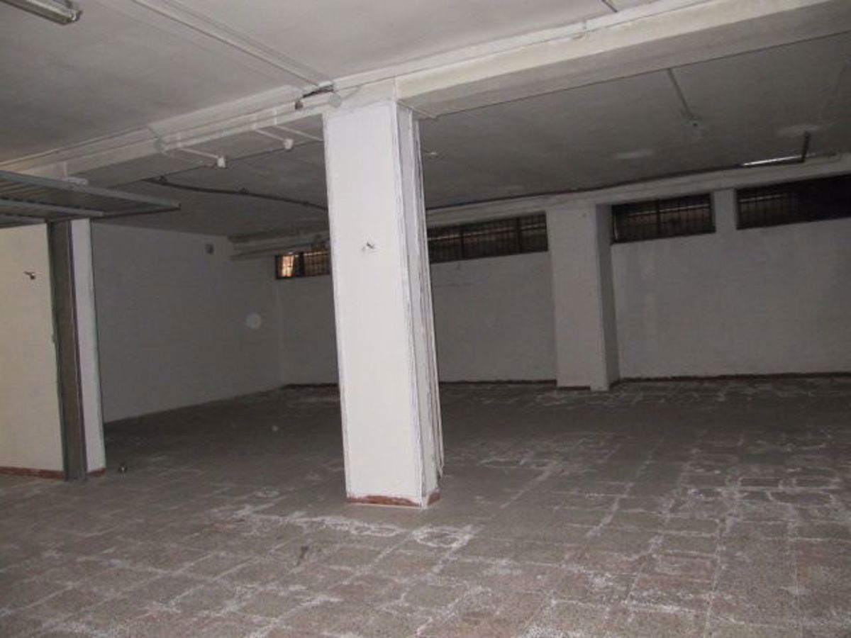 Foto 10 di 10 - Garage in vendita a Brindisi