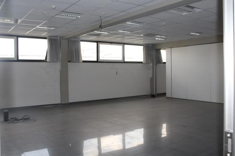 Foto 3 di 19 - Ufficio in vendita a Calenzano