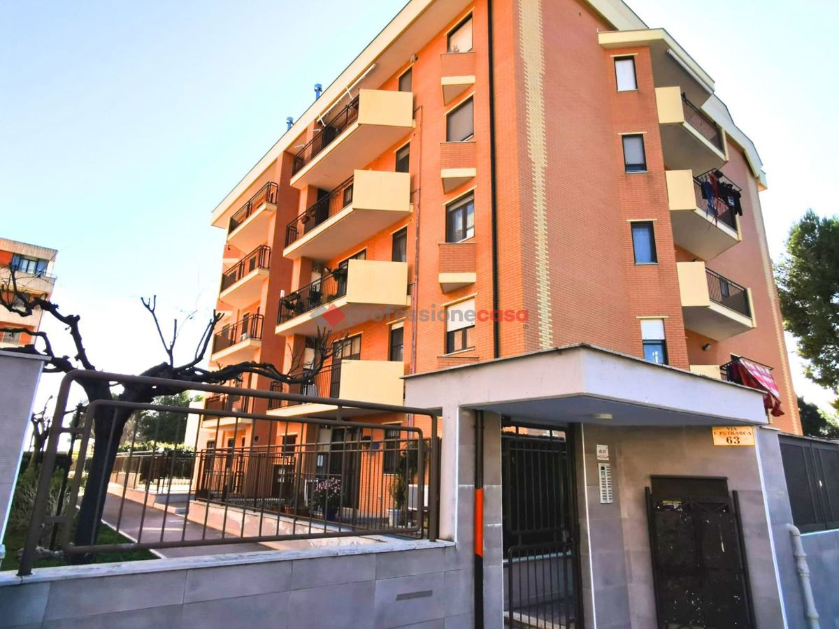 Foto 1 di 25 - Appartamento in vendita a Foggia