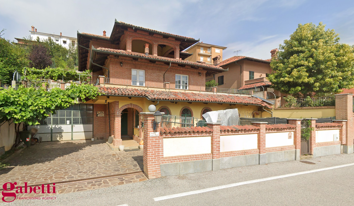 Foto 2 di 38 - Casa indipendente in vendita a Fossano