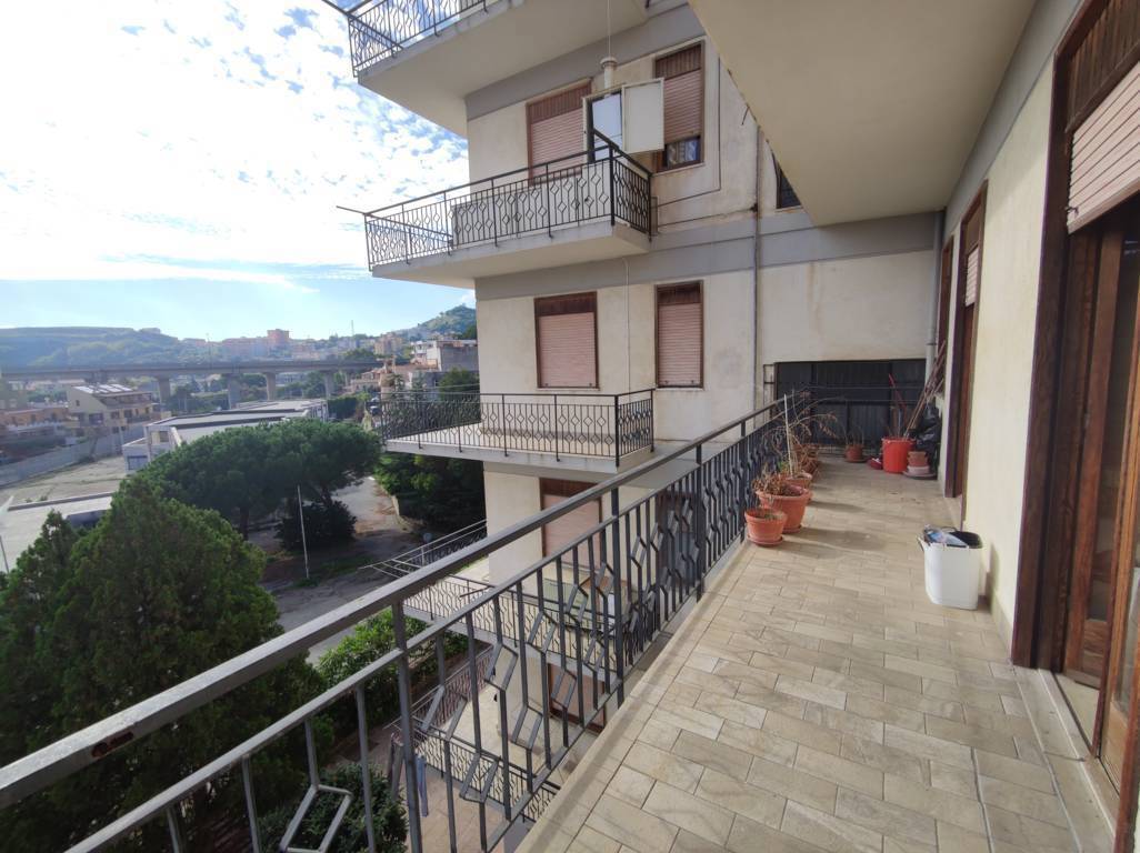 Foto 18 di 30 - Appartamento in vendita a Messina